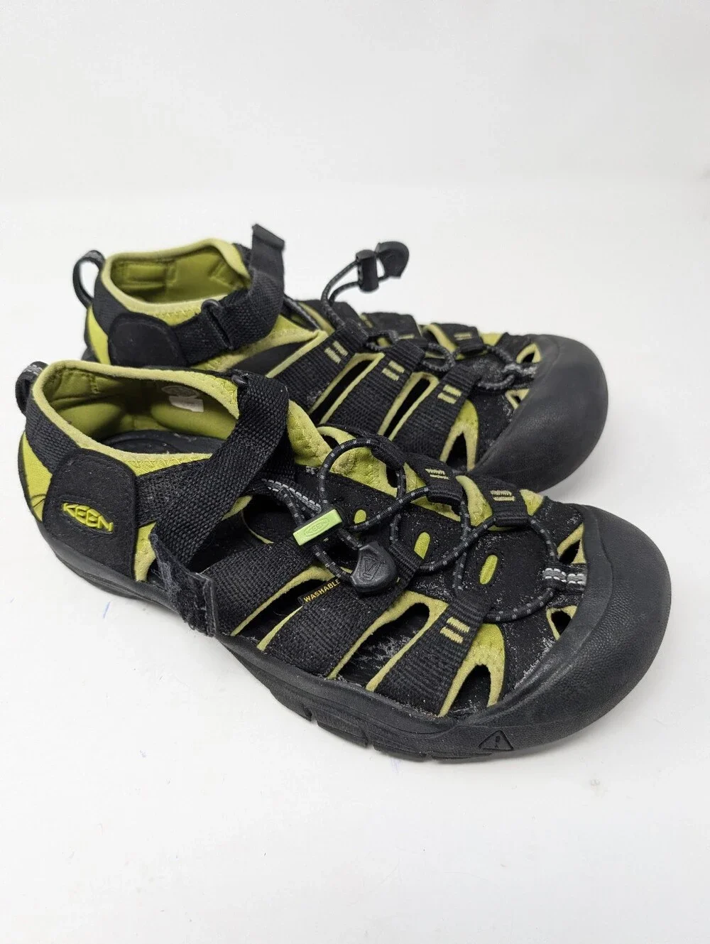 KEEN Newport H2 Youth 5 Hiking Sandals Waterproof Black Green Kids Women's 6.5/7
